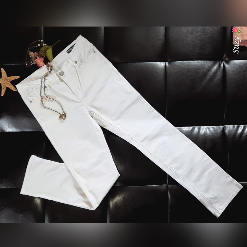 BUFFALO Misha White Mid-Rise Straight Leg Stretch Jeans